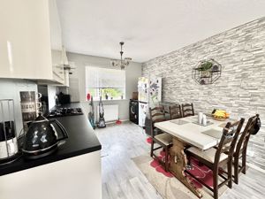 Kitchen/Diner- click for photo gallery